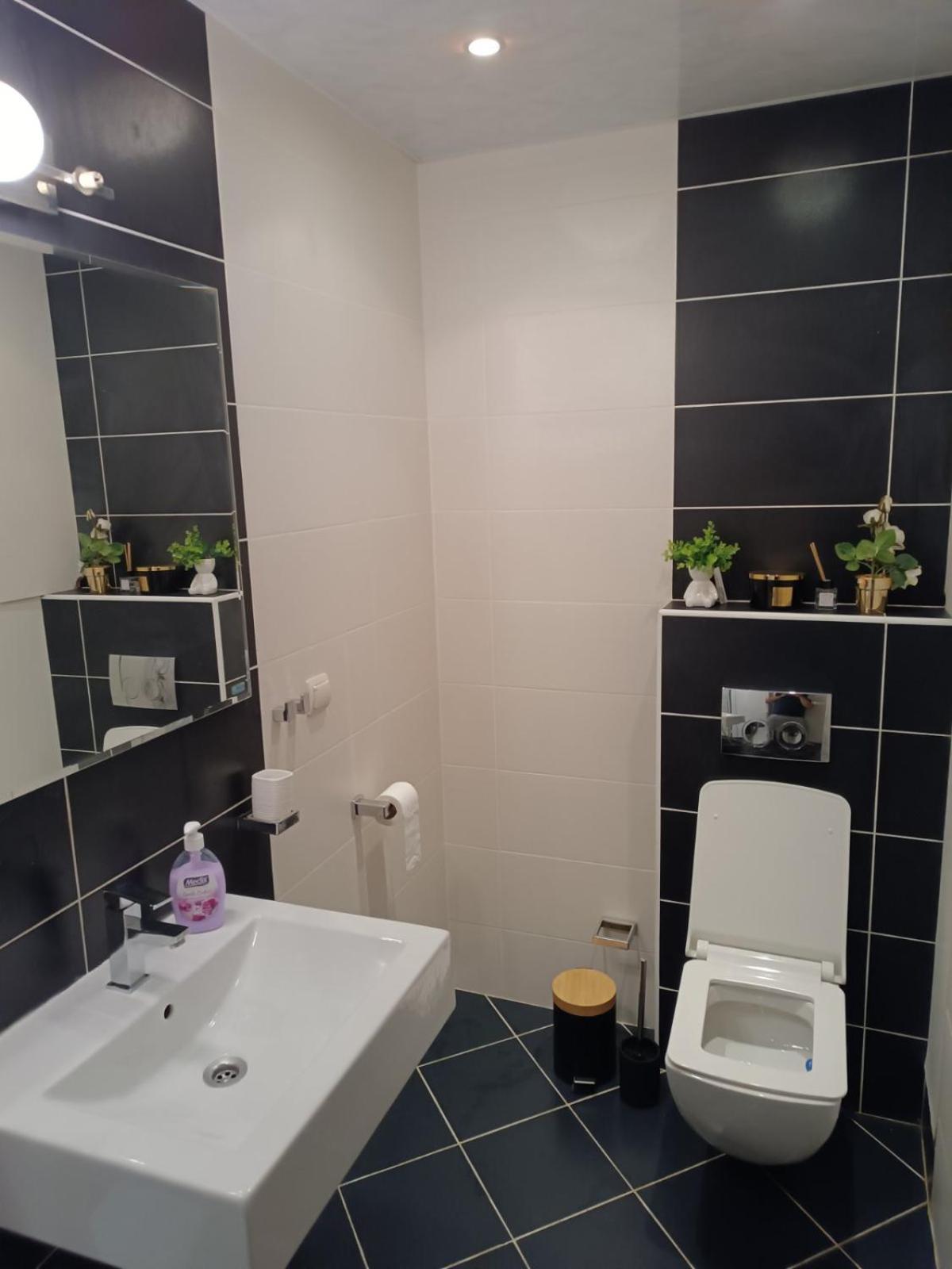 Apartment Marina Варна Екстер'єр фото